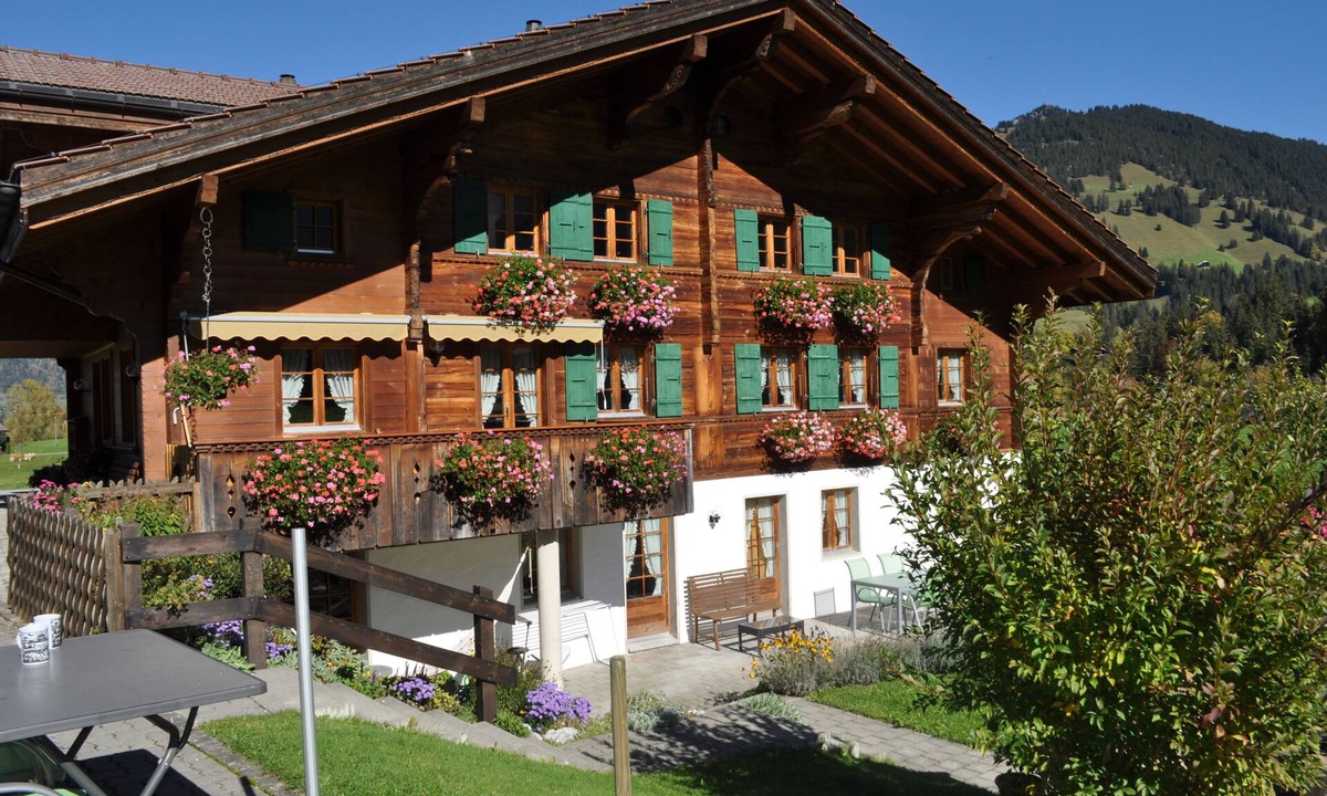 Zweisimmen Nr Gstaad Apartment | Alpenchalet Weidhaus
