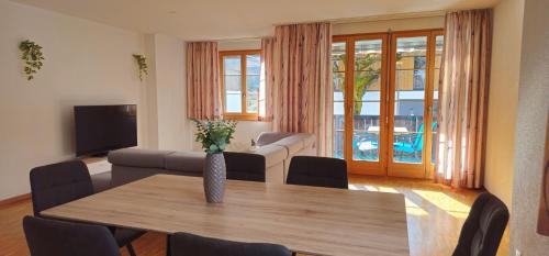 Wilderswil Apartment | Alpenglück Apartment - Aare Jungfrau AG