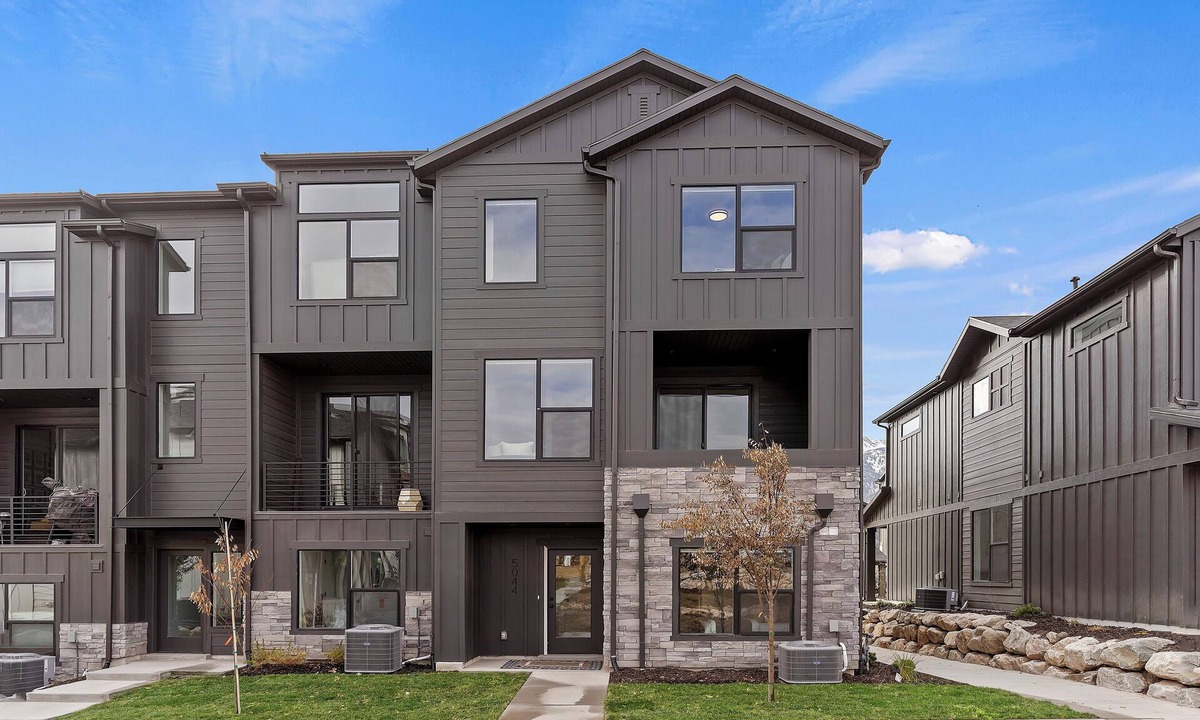 Mountain Green House | Alpenglow Retreat - Luxury 4BR Home by Snowbasin
