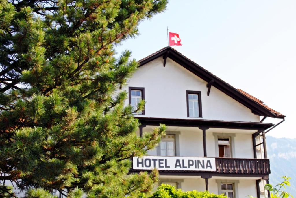 Matten bei Interlaken Hotel | Alpina Hotel