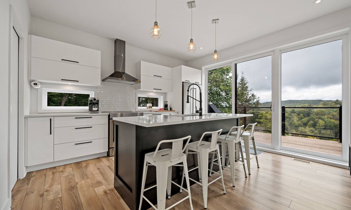 La Conception Ski Chalet | Alpine Chalet - RVMT