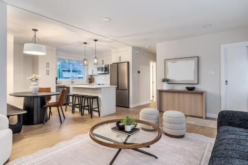 Southeast Calgary House | Alpine Elegance, Modern 5-BR, 2 Full Kitchens