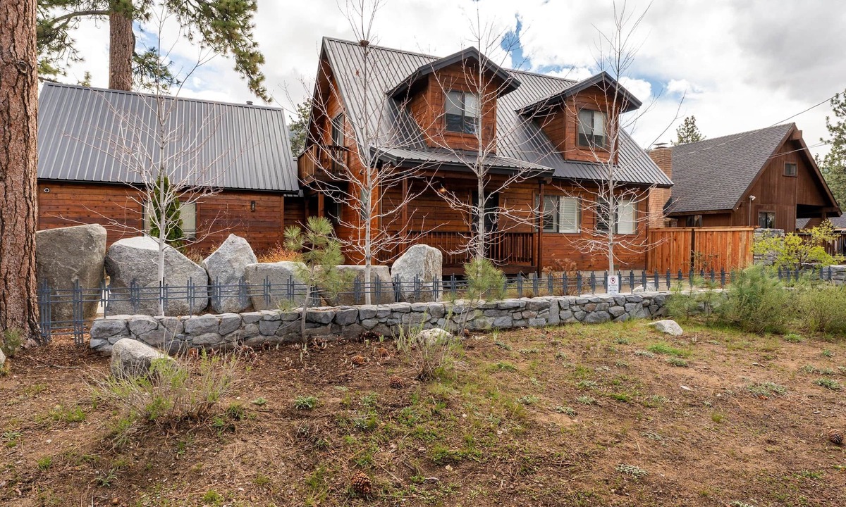Lakeside Park House | Alpine Escape