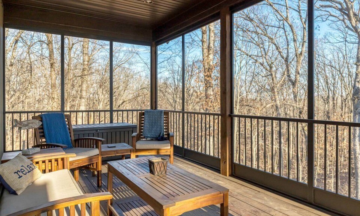 Innsbrook House | Alpine Getaway with Hot Tub