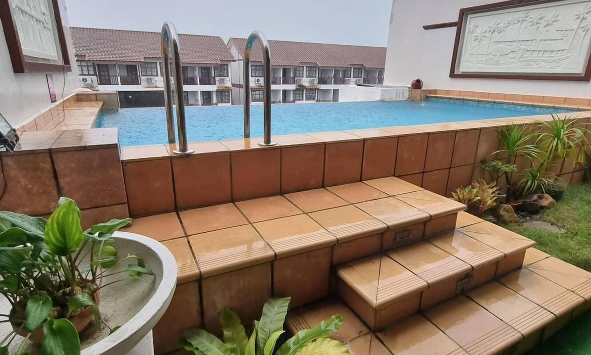 Taman Tanjung Villa | Alpine GLX Grand Pool Villa Upper Unit