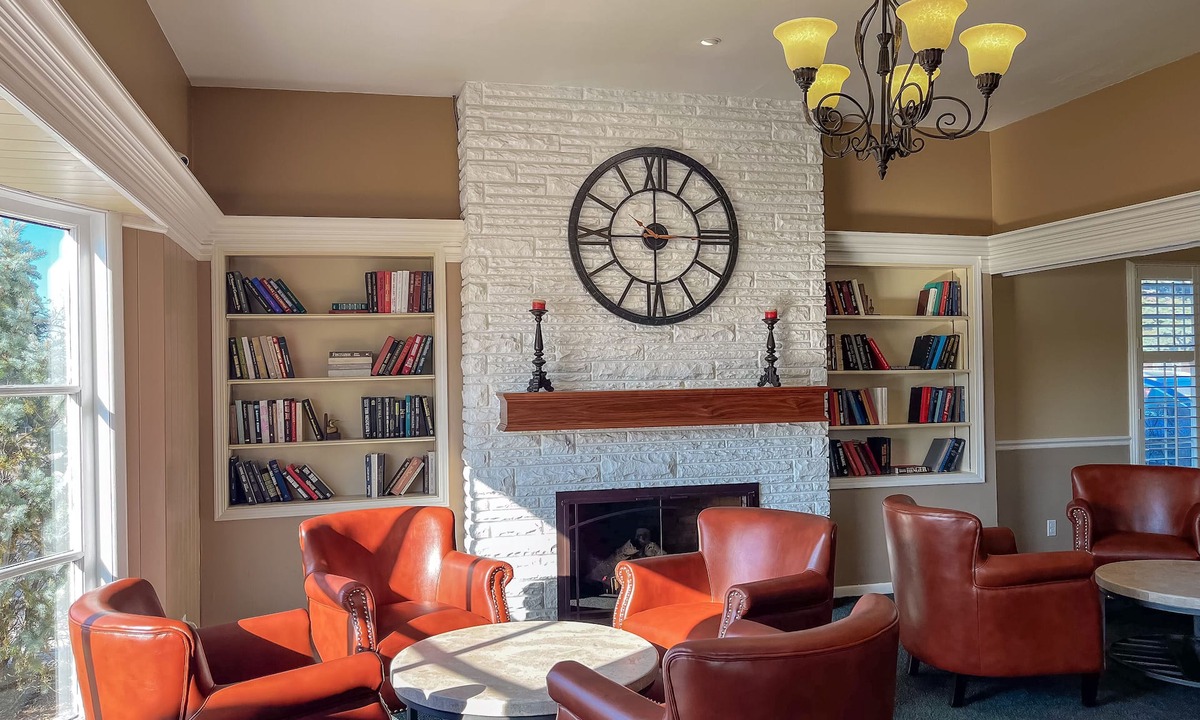 Rockford Hotel | Alpine Inn Rockford