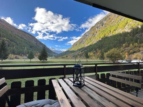 Taesch Apartment | Alpine magic for the whole family near Zermatt with parking!