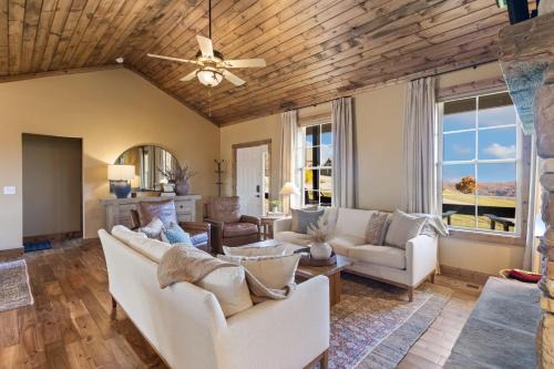 Seven Devils House | Alpine Retreat