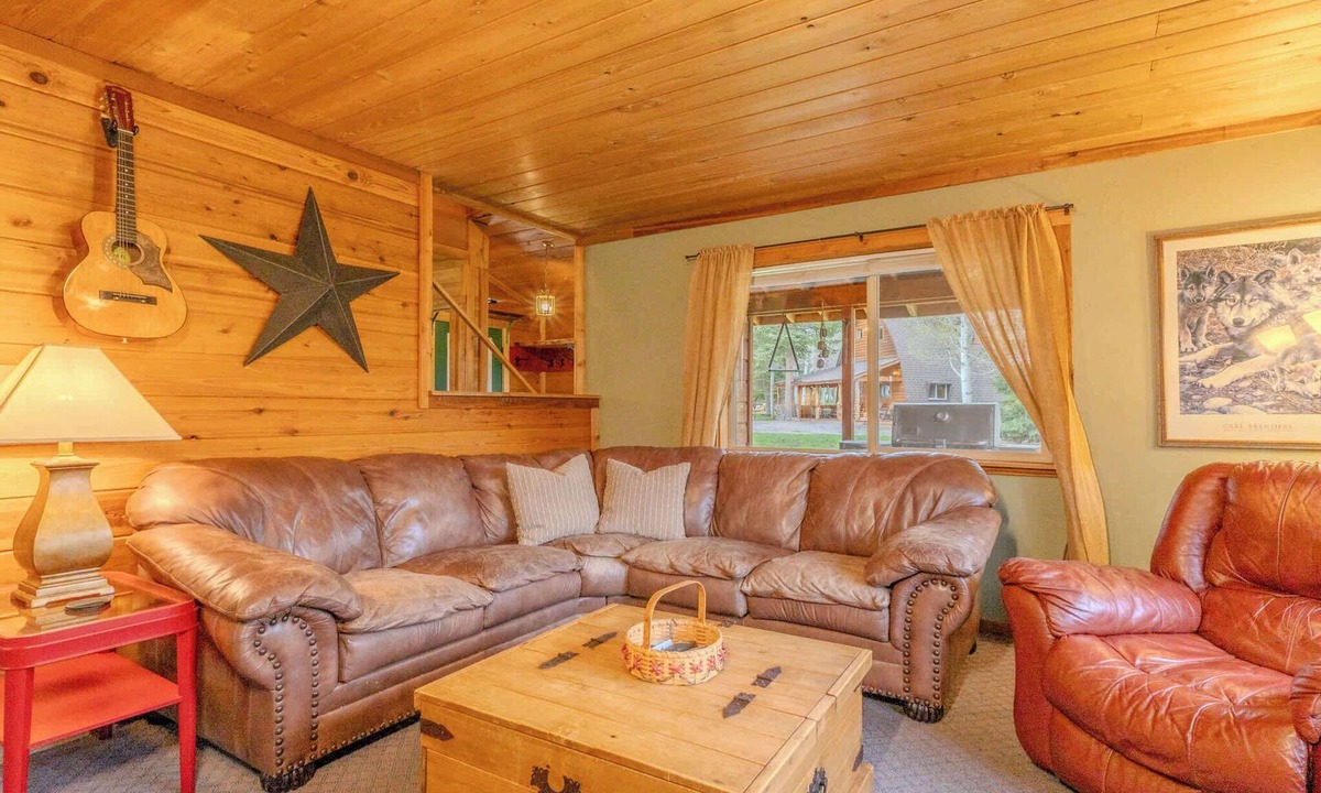 Lazy Acres House | Alpine Star Lodge Sum