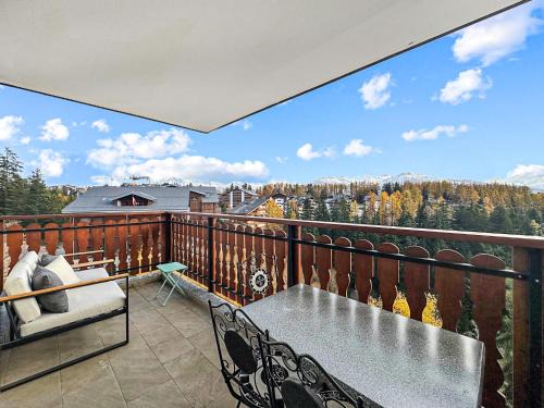 Lens Apartment | Alpine Vista - Next to the Cable car - Swiss Alps