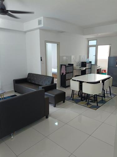 Kajang Apartment | Alstenor Homestay 2