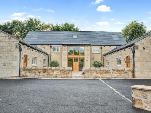 Higher Walton House | Alston House