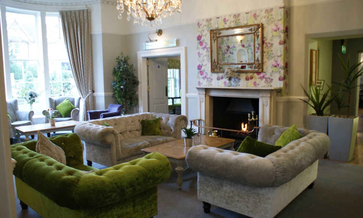 Alton Hotel | Alton House Hotel