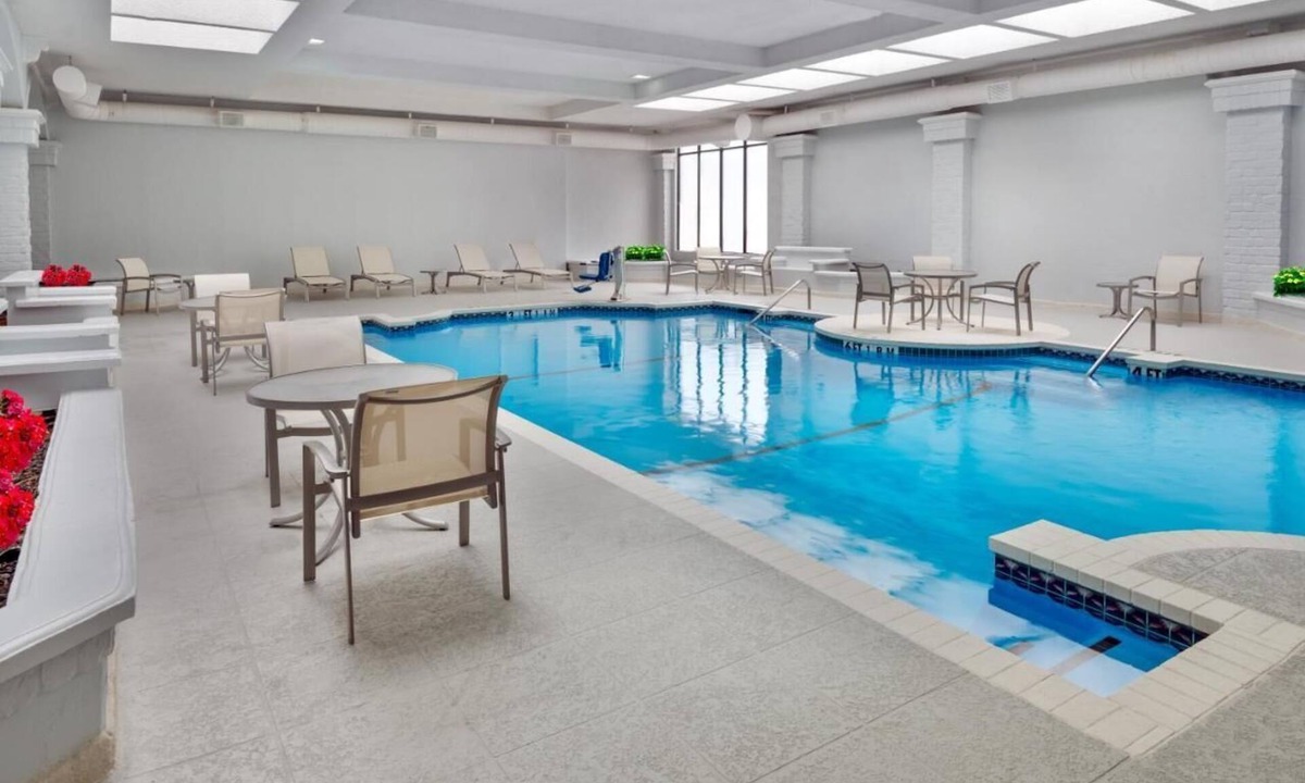 Park Central Hotel | Always a Great Idea To Unwind! 4 Comfortable Units, Indoor Swimming Pool!