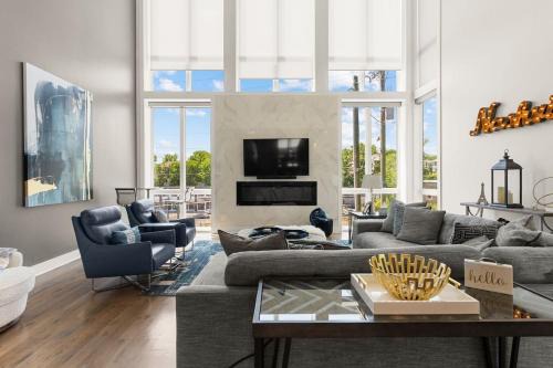 Eighth Avenue House | Always a Guest Favorite! Luxe Home with HUGE Rooftop and 7 Beds