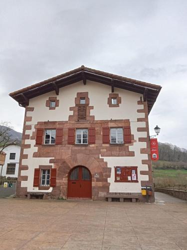 Amaiur Hostel | Amaiurko Aterpetxea