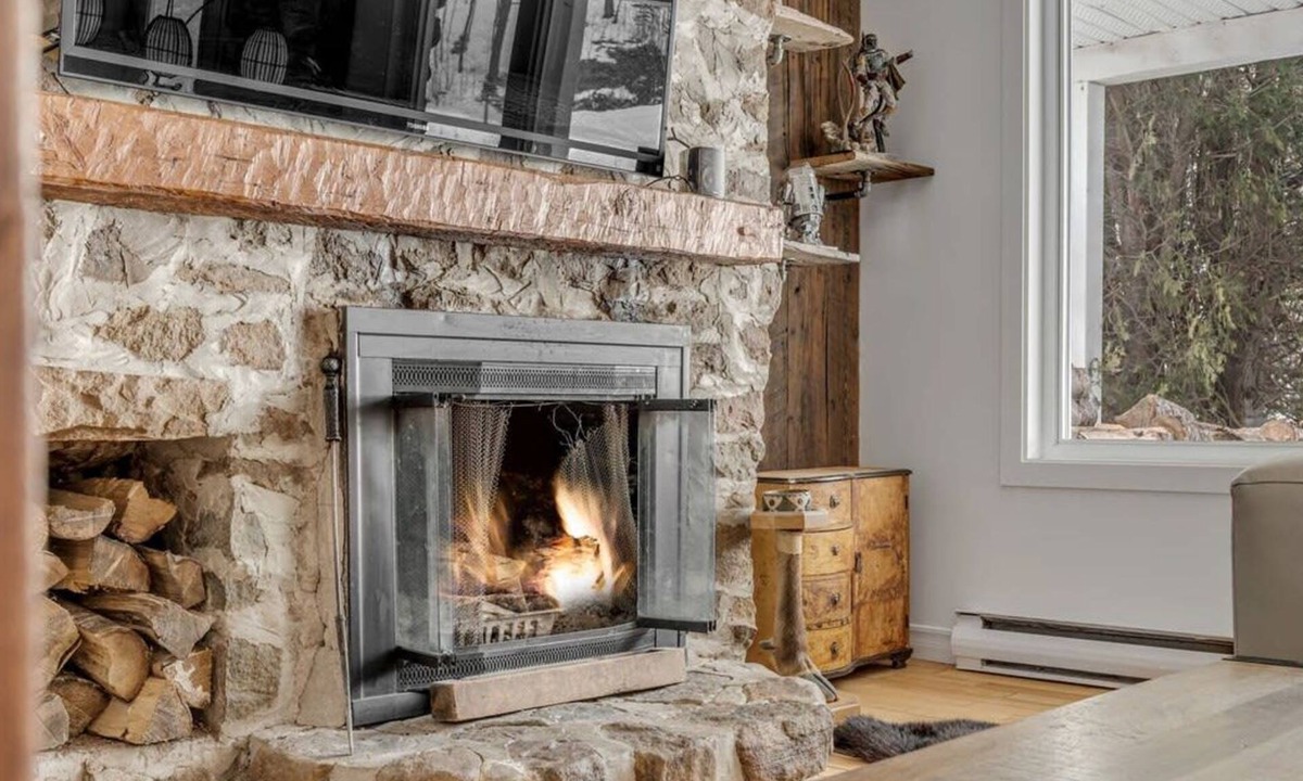 Chateau-Richer Ski Chalet | Amanayé | Wooded Nest | Spa & Wood-Burning Fireplace