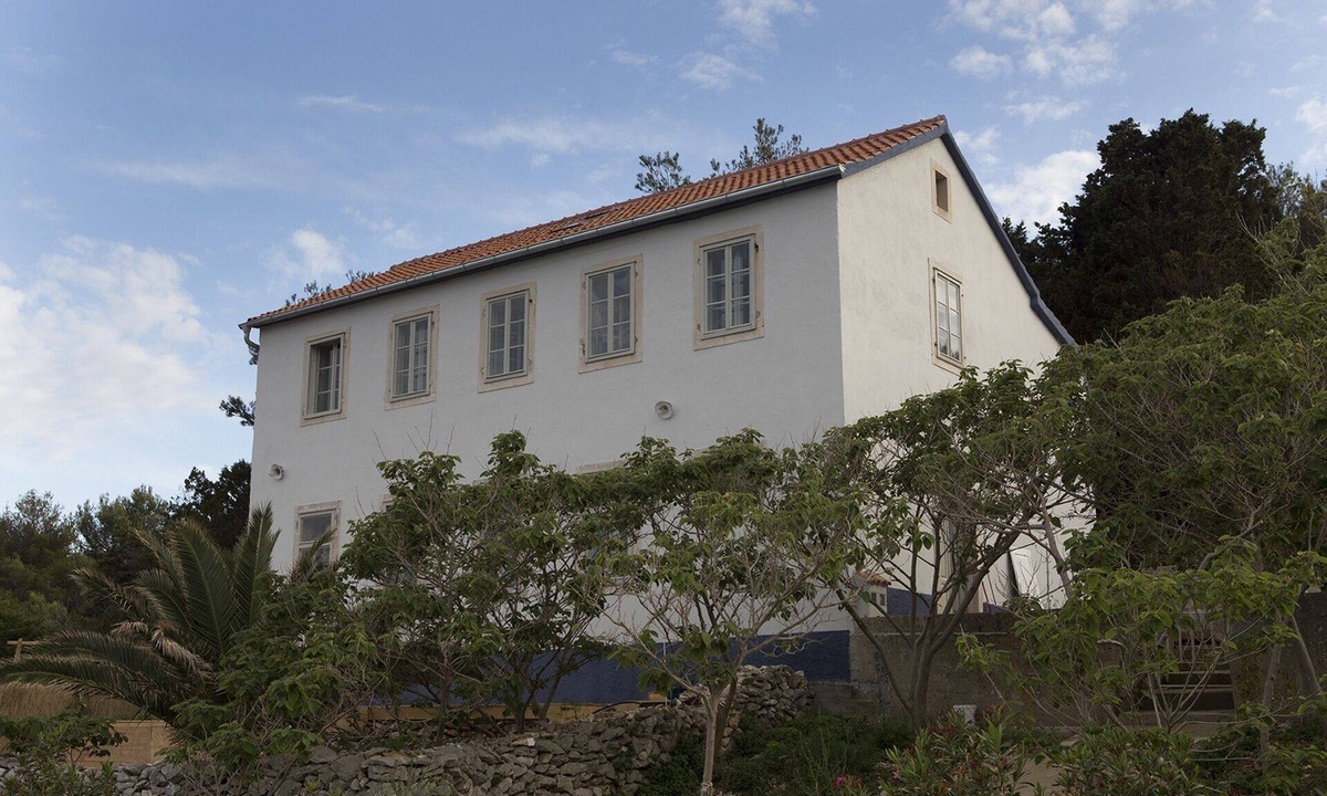 Veli Rat Hostel | Amarcod Skola bed & breakfast and boutique hostel