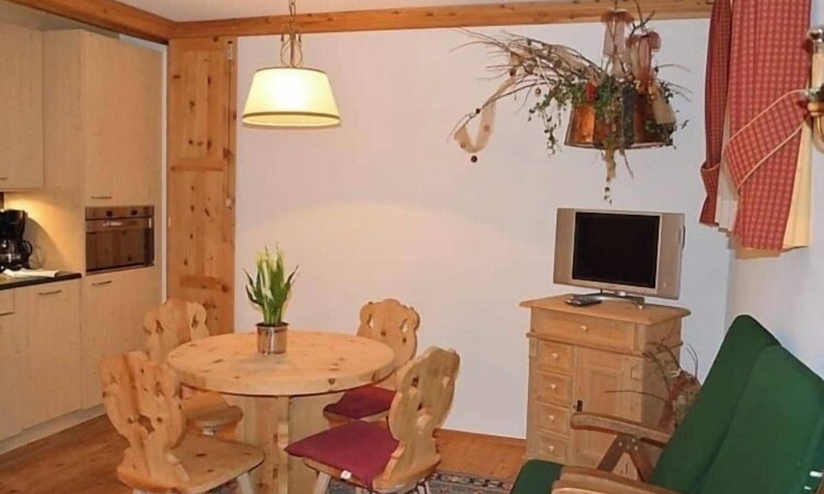 Samedan Apartment | Amazing 1-bedroom apartment in Samedan