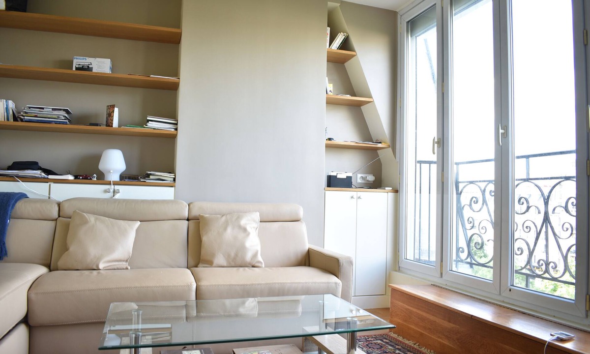 Quartier Saint-Ambroise Apartment | Amazing 1BD Sun-filled Studio Apartment in Paris!