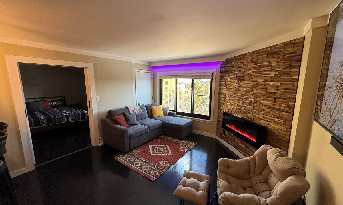 Snowshoe Condo | Amazing 2 Bed/2 Bath Ski-In & Ski-Out with Night Skiing. Sleeps 8 comfortably