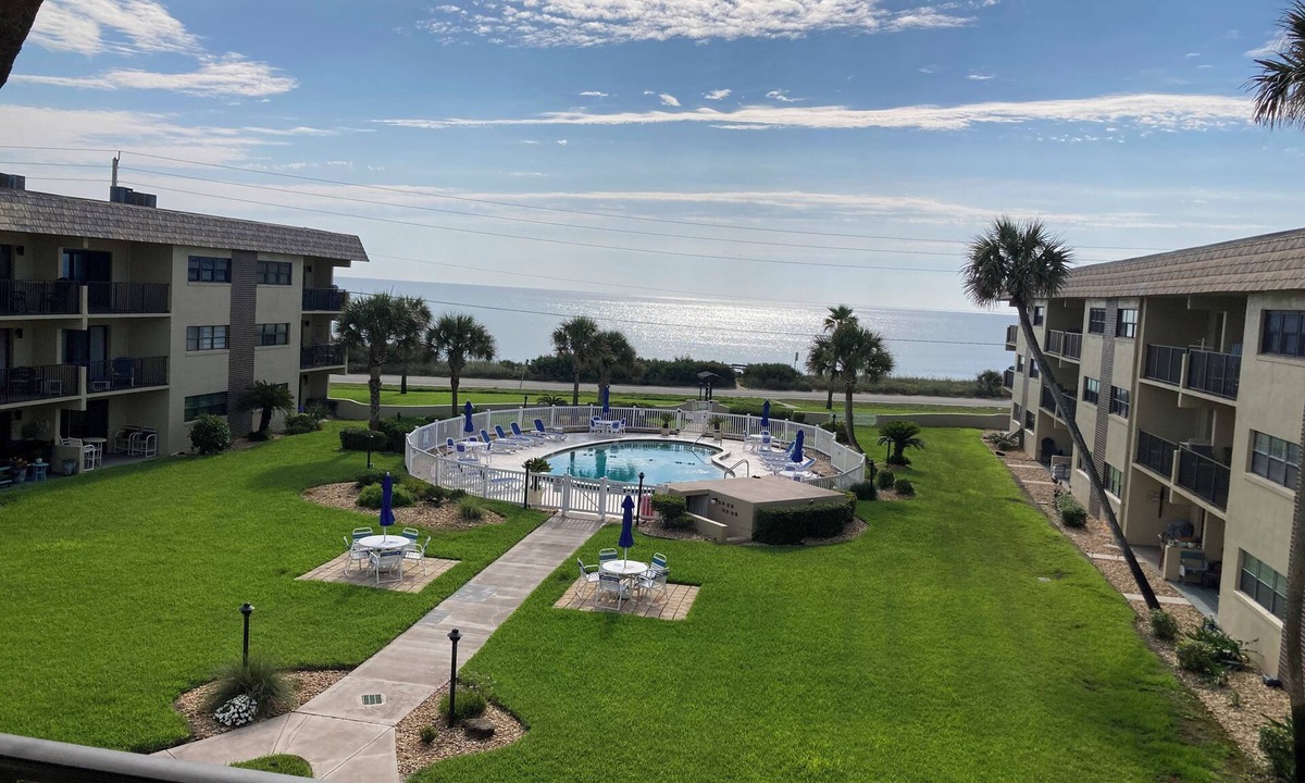 Breakers Condo | Amazing 2BR/2Bath Ormond Beach Condo with fabulous views!