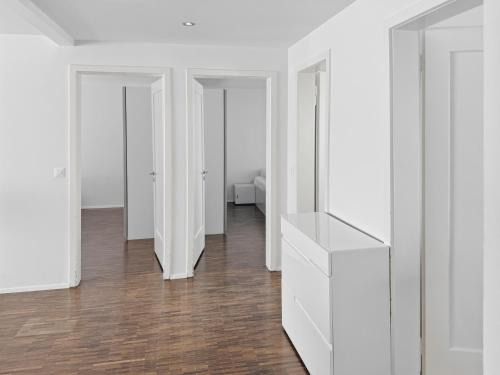 Seefeld Apartment | Amazing 2BR near Lake - Flower 33