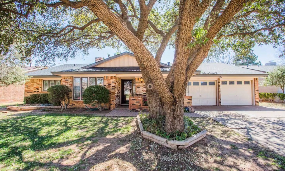 Lubbock House | Amazing 3-bedroom house near tech & shopping in friendly Lubbock neighborhood
