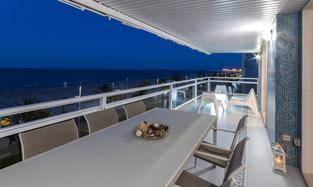 Playa de Gandia Apartment | Amazing, 5 stars! Beautiful 27m2 terrace beachfront condo! WIFI 150MBS - ONLY FAMILIES