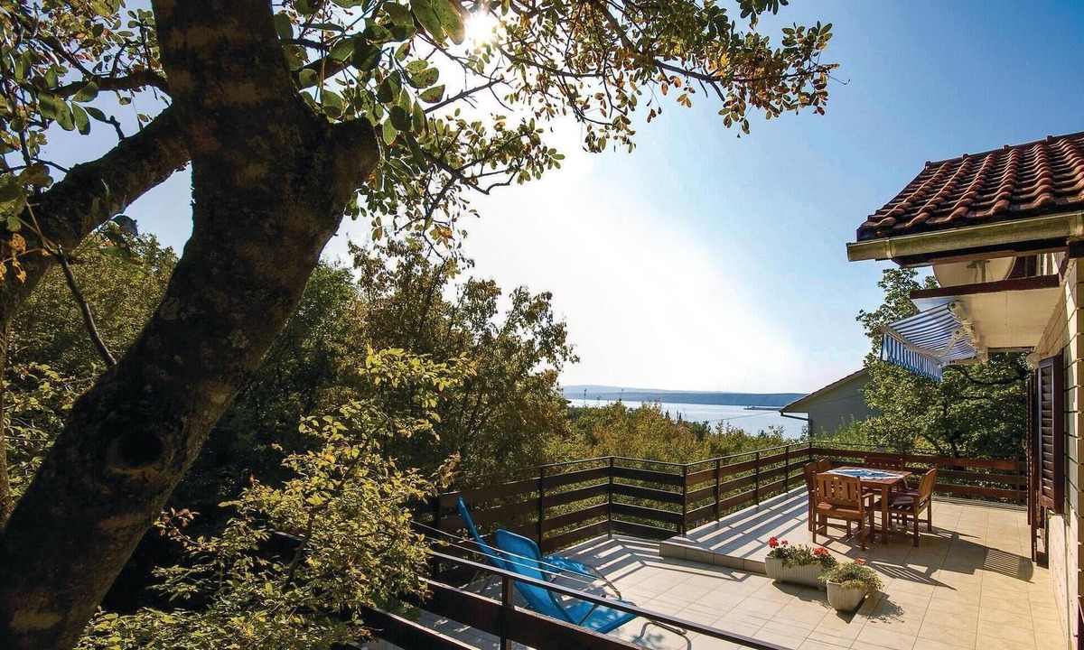Smrika Apartment | Amazing apartment in Jadranovo with WiFi