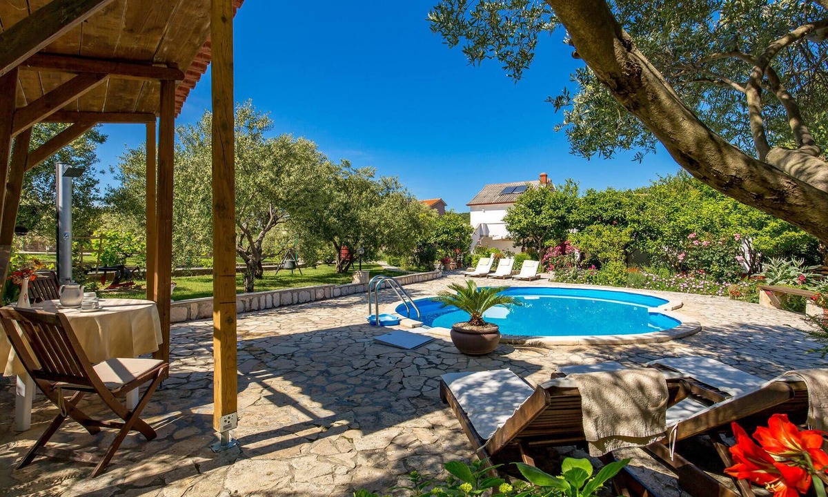 Mundanije Apartment | Amazing apartment in Mundanije