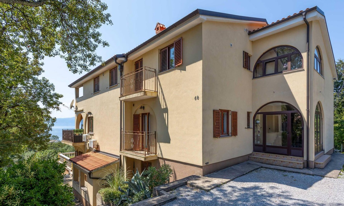 Zurkovo Apartment | Amazing apartment in Kostrena with WiFi
