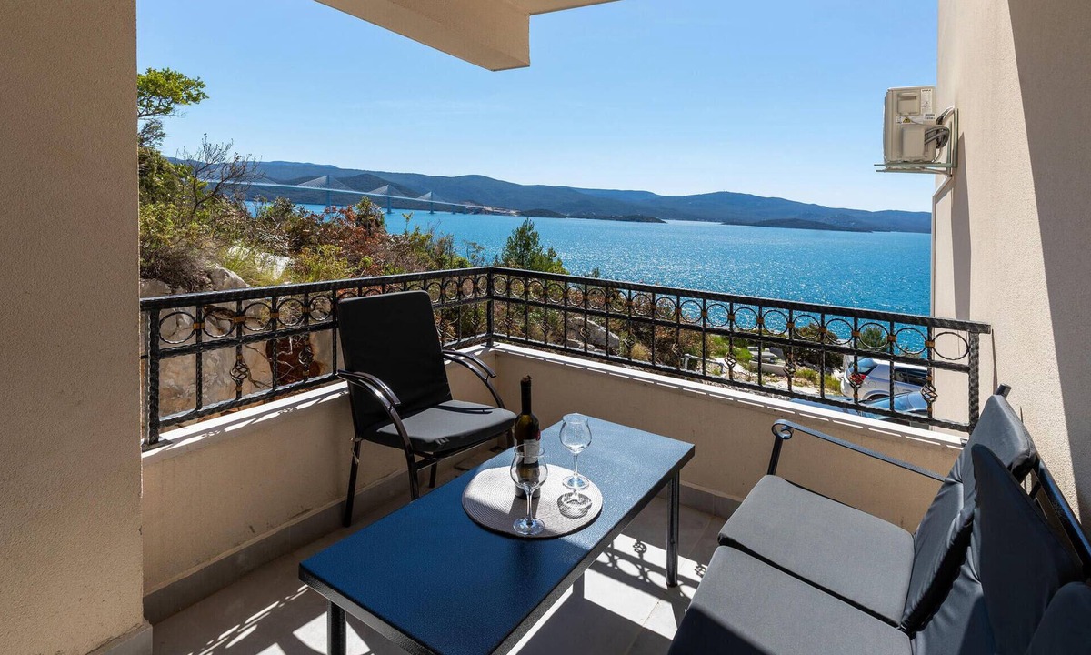 Komarna Apartment | Amazing apartment in Komarna with WiFi