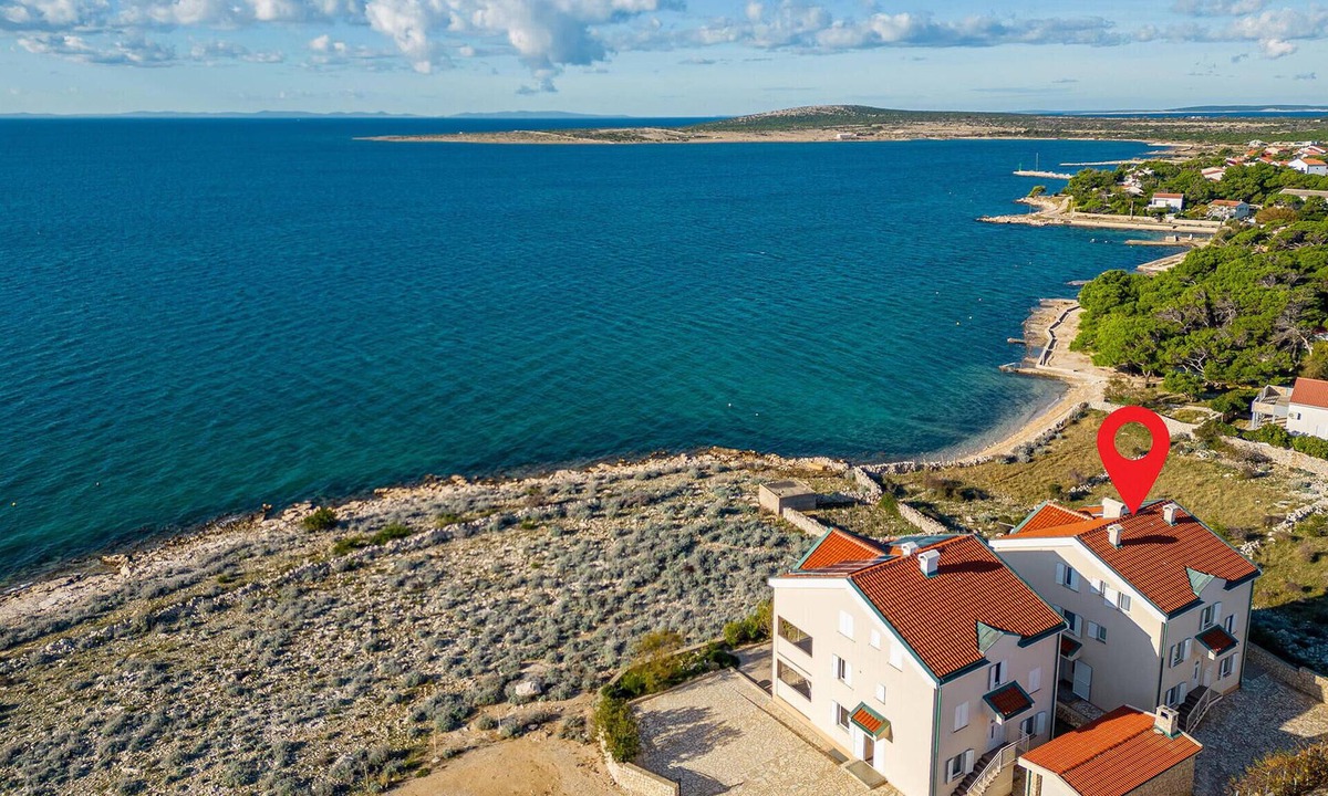 Kosljun Apartment | Amazing apartment in Kosljun with house sea view