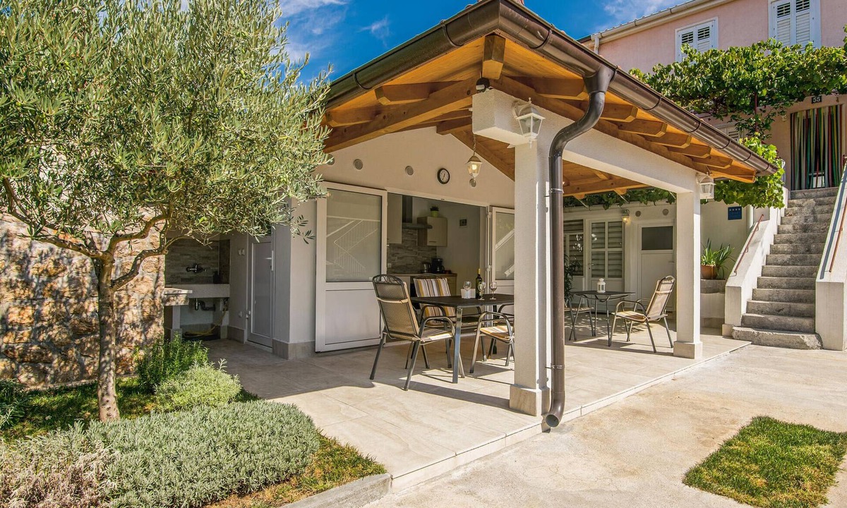 Punat Apartment | Amazing apartment in Krk with WiFi