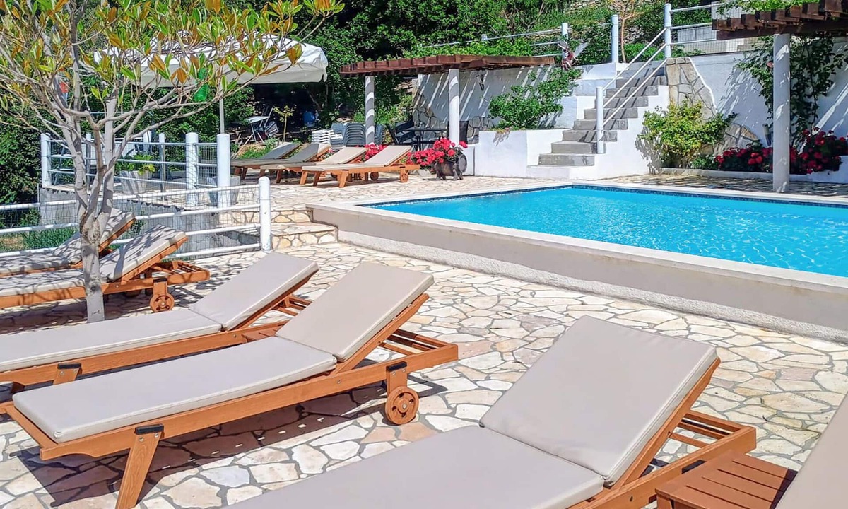 Mimice Apartment | Amazing apartment in Mimice with WiFi
