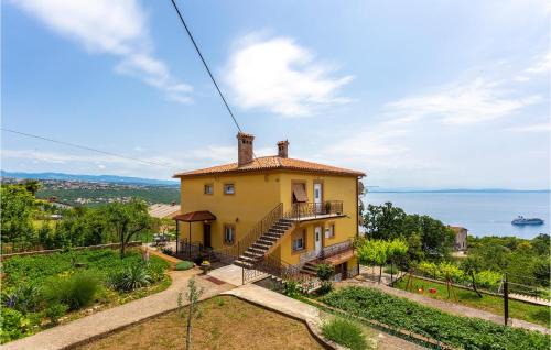Pobri Apartment | Amazing Apartment In Pobri With Wifi