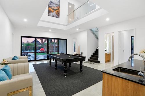 Tootgarook Villa | Amazing Backyard - MAX Entertain Beachside Retreat