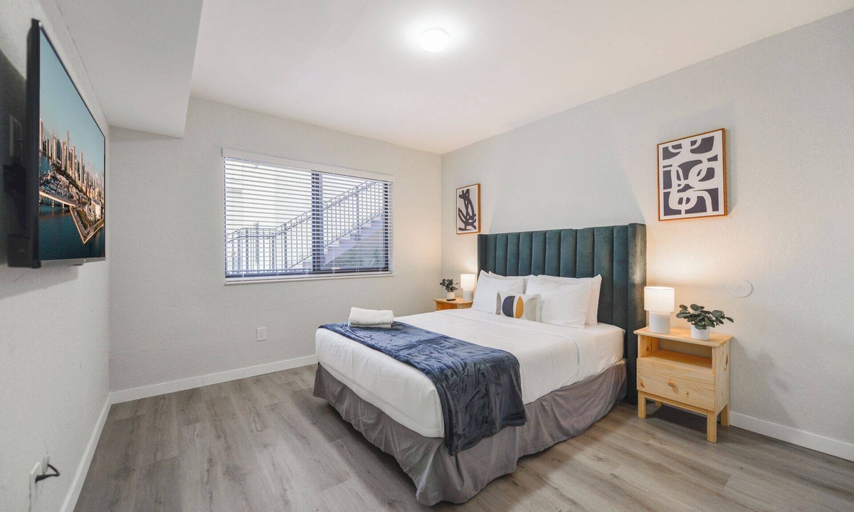 East Little Havana Apartment | Amazing Experience in Calle Ocho