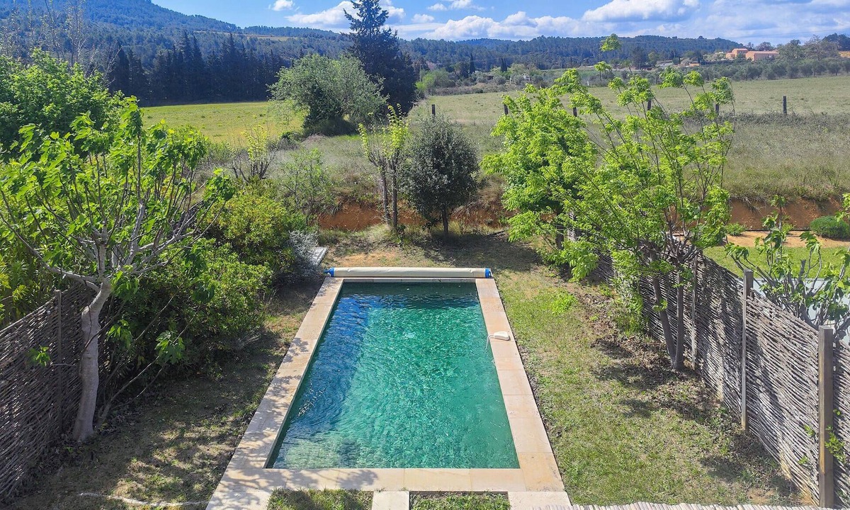 Saint-Laurent-de-la-Cabrerisse House | Amazing home in Saint-Laurent-de-la-Ca