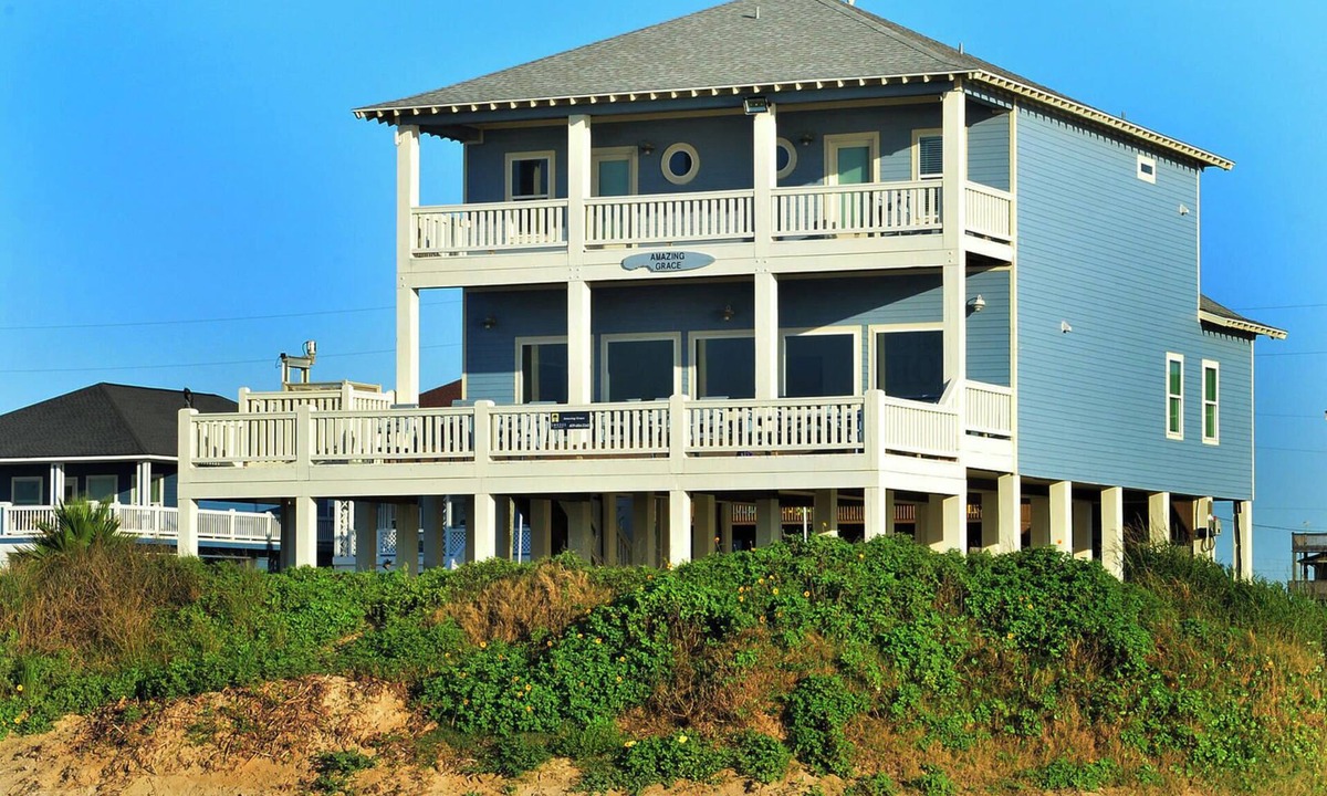 Crystal Beach House | Amazing Grace: 7 BR, 5 BA House in Port Bolivar, Sleeps 25