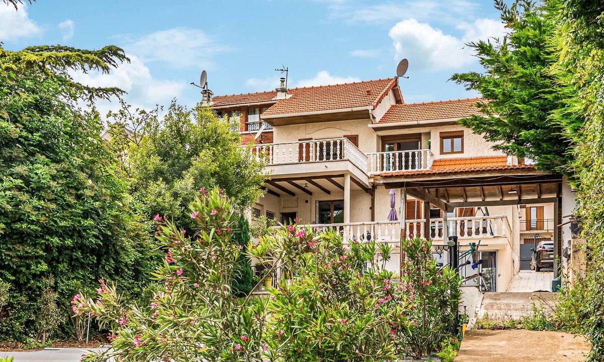 Pierrefitte-sur-Seine House | Amazing home in Pierrefitte-Sur-Seine with WiFi