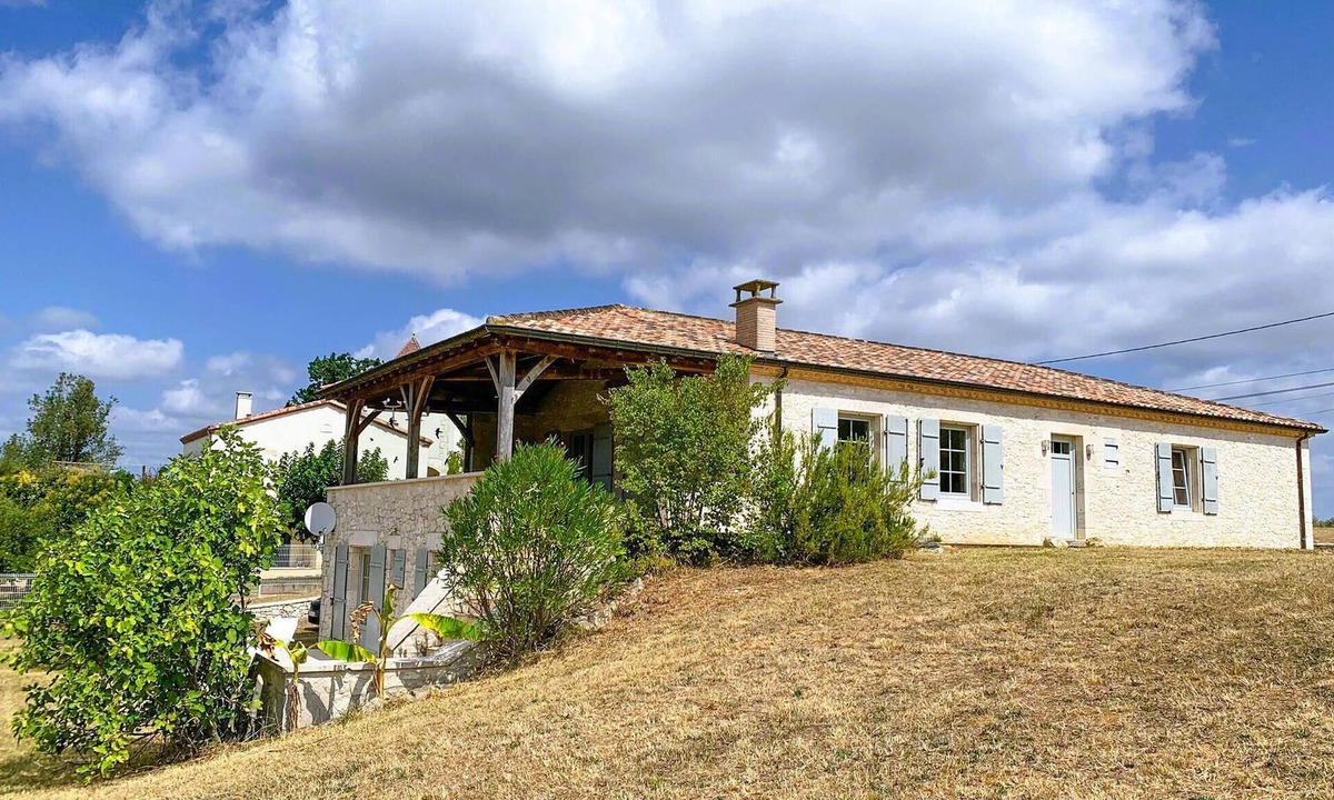 Anthe House | Amazing home in Anthé