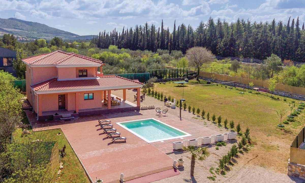 Bilice House | Amazing home in Bilice