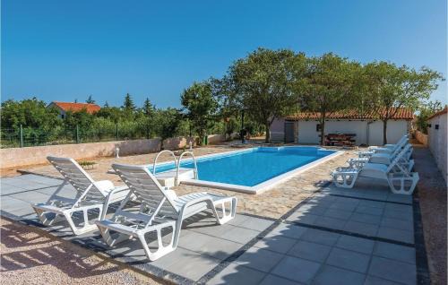 Cista Velika House | Amazing Home In Cista Velika