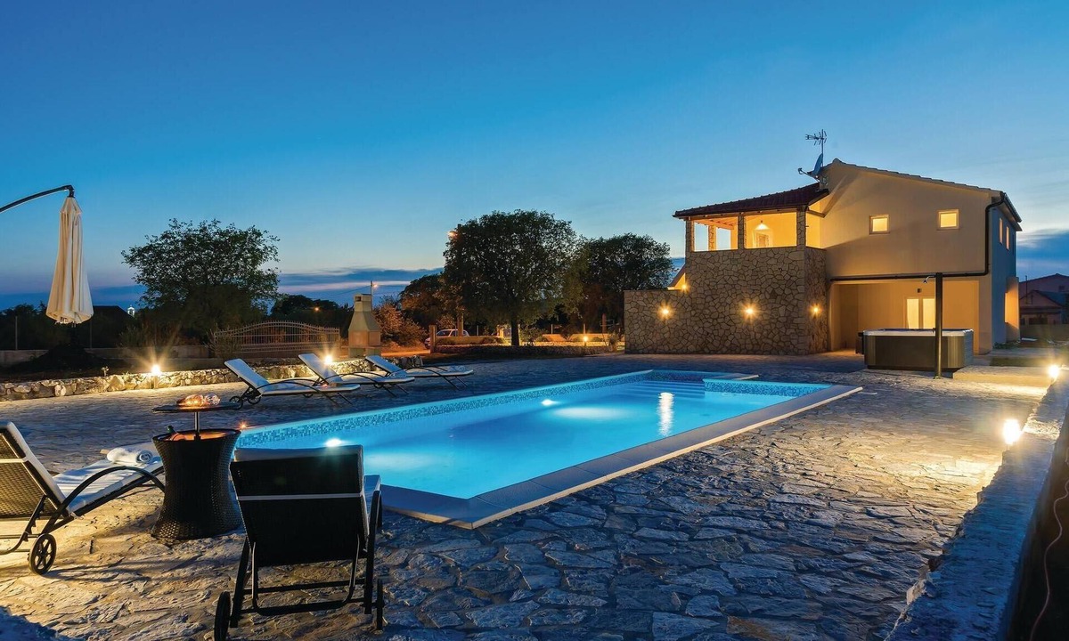 Gornje Danilo House | Amazing home in Danilo