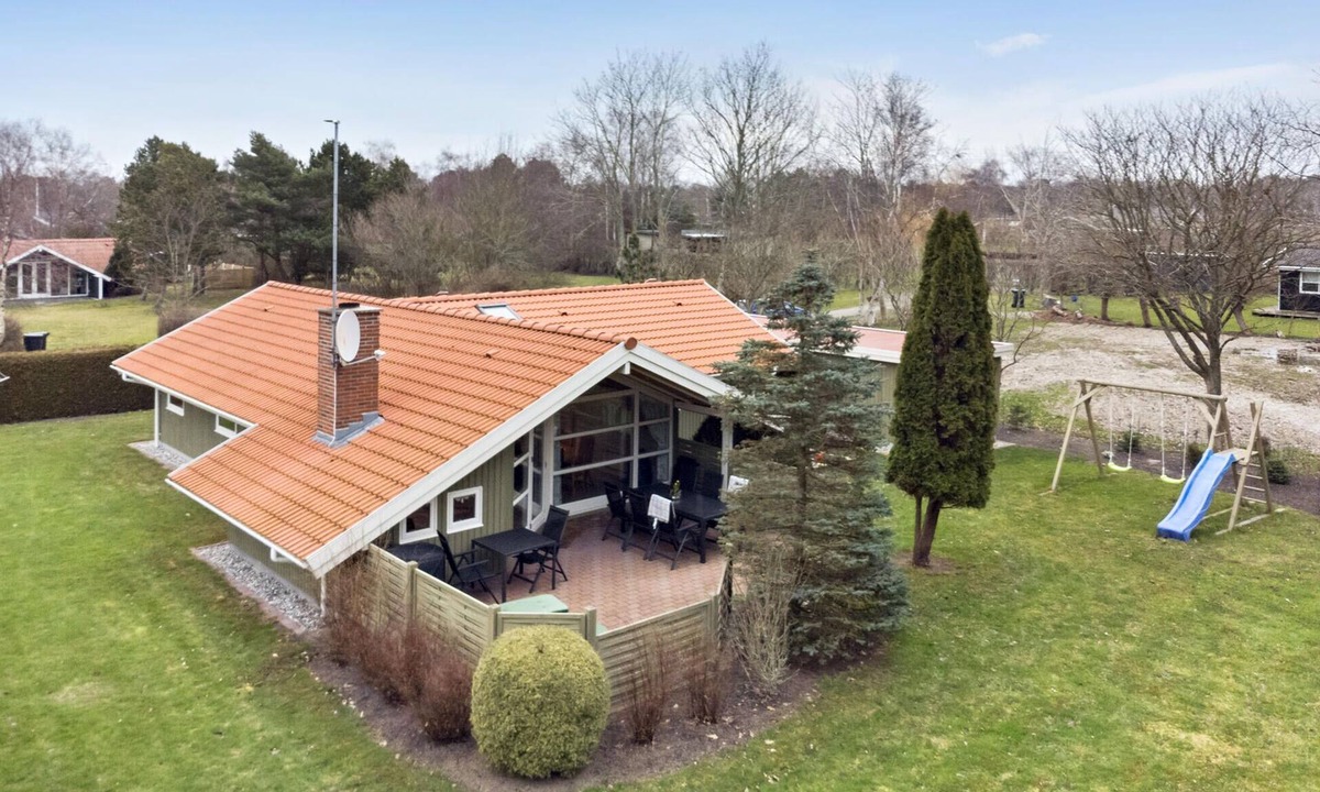 Dannemare House | Amazing home in Dannemare with kitchen