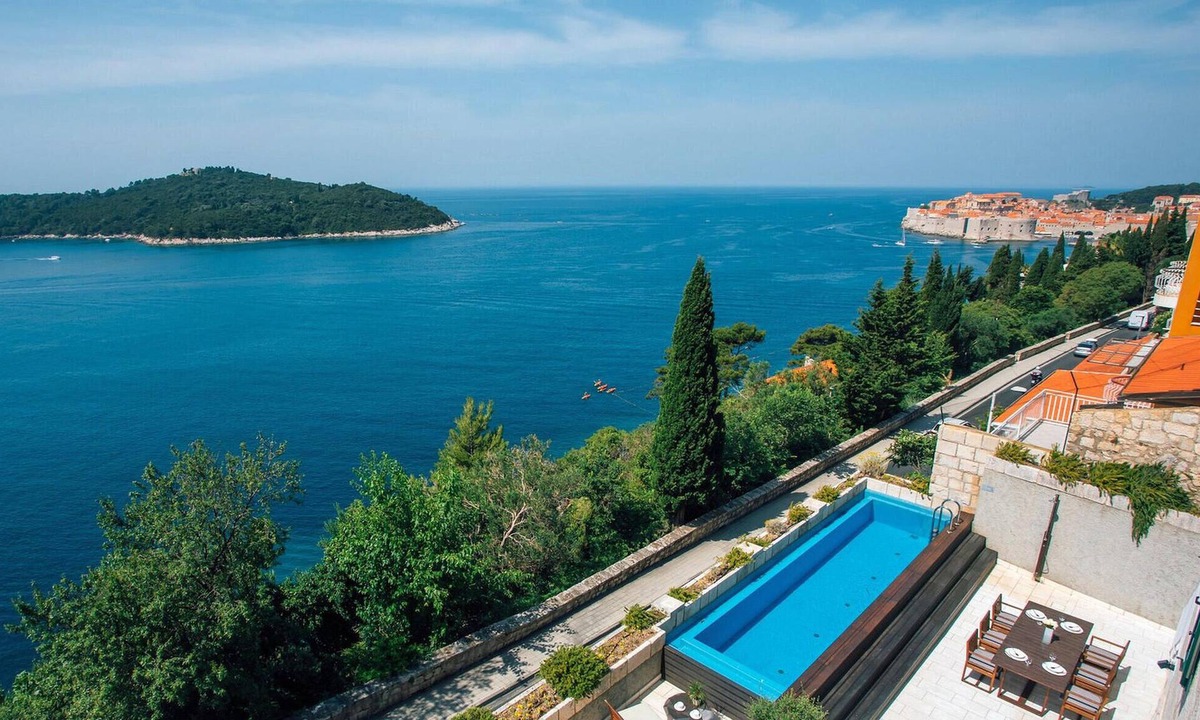 Dubrovnik House | Amazing home in Dubrovnik with sauna