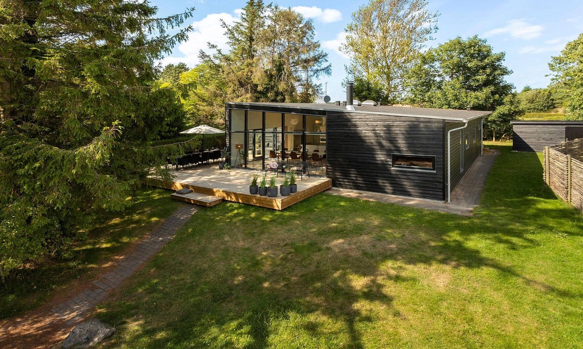 Egsmark Strand House | Amazing home in Ebeltoft with house sea view