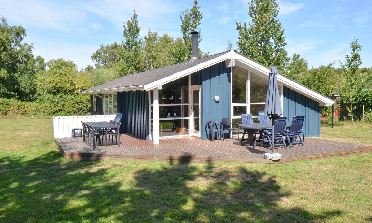 Øer Strand House | Amazing home in Ebeltoft with sauna